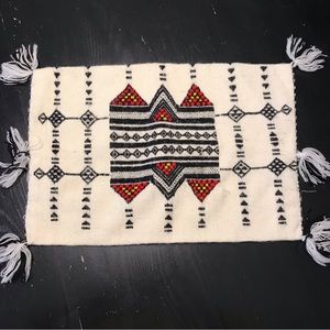 Wool cushion cover with tassels